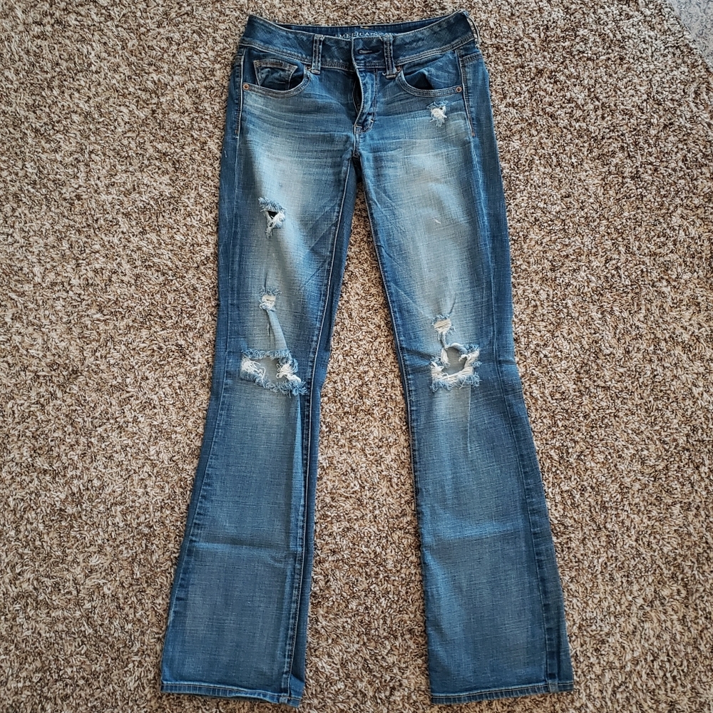 AEO Kickboot Ripped Fashion Jeans